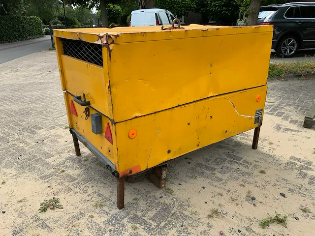 1993 mannesmann demag sc30ds-2 schroefcompressor - afbeelding 18 van  20