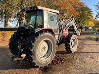 1993 massey ferguson 3085 vierwielaangedreven landbouwtractor met voorlader - afbeelding 2 van  32