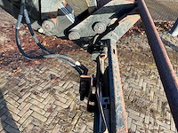 1993 massey ferguson 3085 vierwielaangedreven landbouwtractor met voorlader - afbeelding 25 van  32