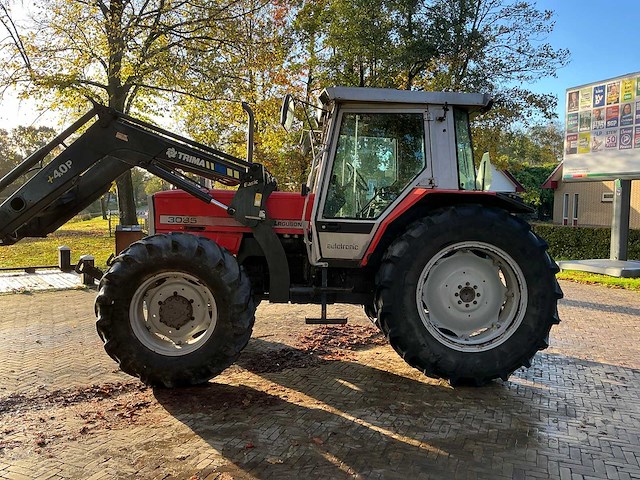 1993 massey ferguson 3085 vierwielaangedreven landbouwtractor met voorlader - afbeelding 31 van  32