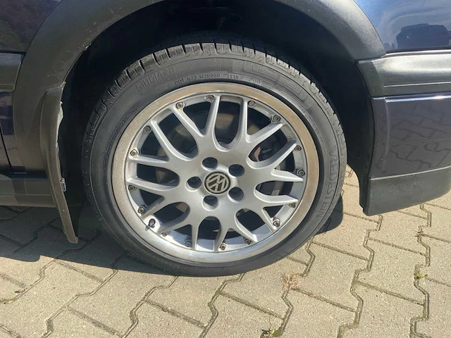 1993 volkswagen golf personenauto - afbeelding 19 van  40