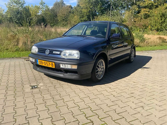 1993 volkswagen golf personenauto - afbeelding 1 van  40