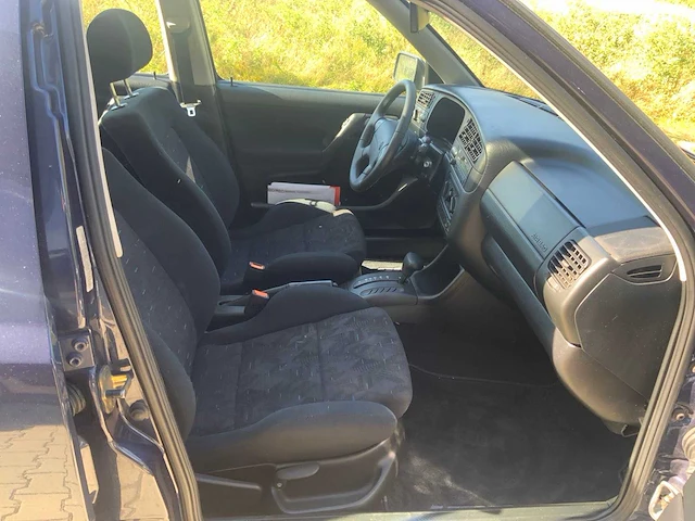 1993 volkswagen golf personenauto - afbeelding 27 van  40