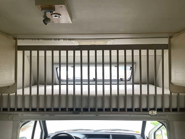 1994 - ford - riviera - camper/kampeerwagen - afbeelding 7 van  34