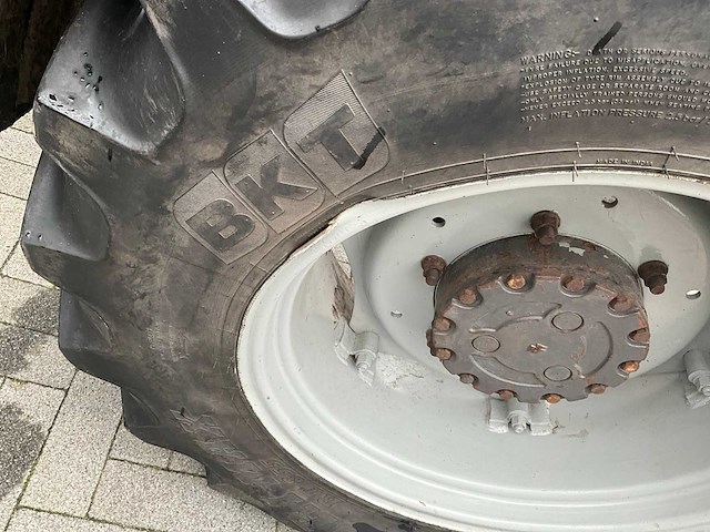 1994 - massey-ferguson - 3095 datatronic - vierwielaangedreven landbouwtractor - afbeelding 29 van  41