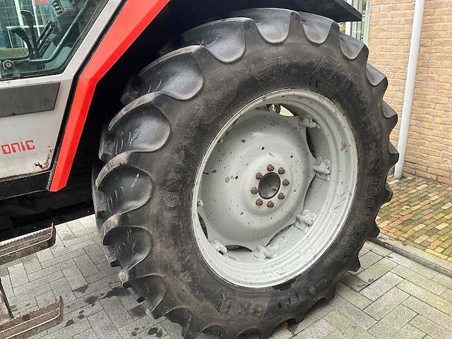 1994 - massey-ferguson - 3095 datatronic - vierwielaangedreven landbouwtractor - afbeelding 35 van  41