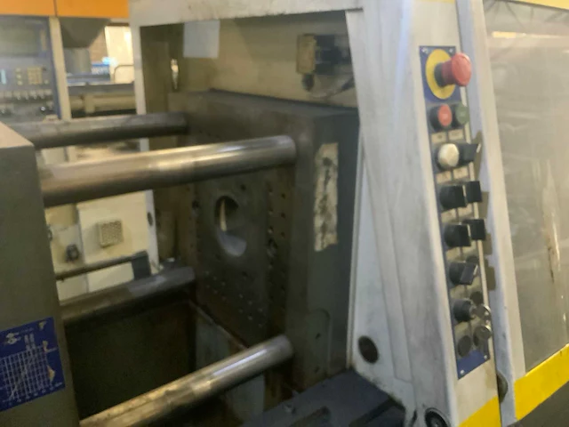 1994 battenfeld ba 500 cdk spuitgietmachine - afbeelding 14 van  18