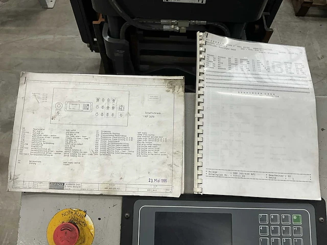 1994 behringer hpb430/afc horizontalebandzaagmachine - afbeelding 10 van  19