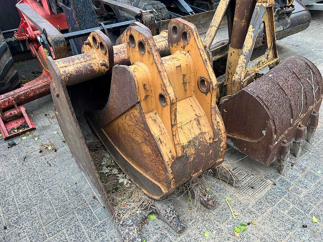 1994 case poclain 688bp banden graafmachine - afbeelding 9 van  20
