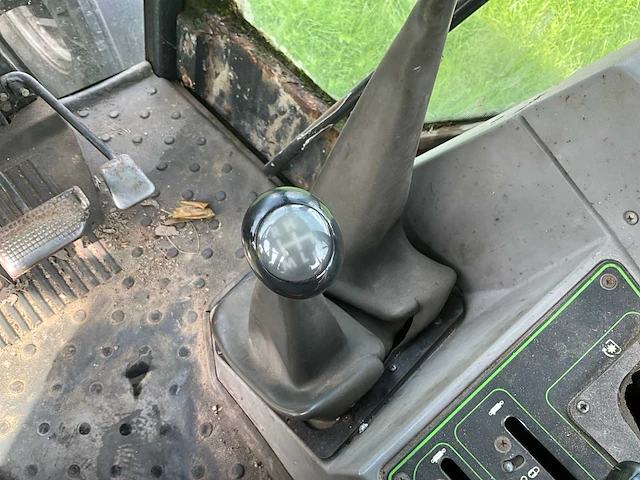 1994 deutz-fahr agrostar dx4.71 se turbo vierwielaangedreven landbouwtractor - afbeelding 24 van  36
