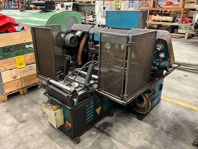 1994 everising s-300hb horizontale bandzaagmachine - afbeelding 18 van  23