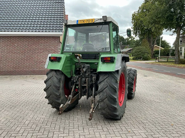 1994 fendt 304 lsa turbomatik vierwielaangedreven landbouwtractor - afbeelding 2 van  32