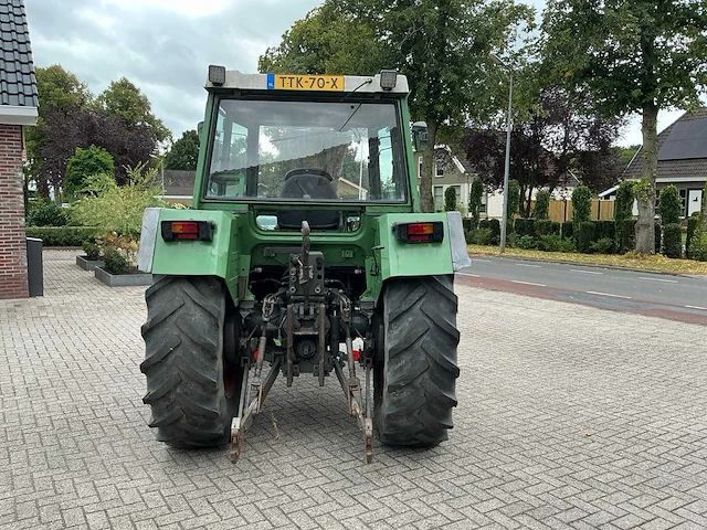 1994 fendt 304 lsa turbomatik vierwielaangedreven landbouwtractor - afbeelding 3 van  32