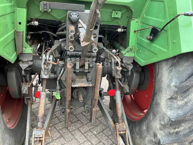 1994 fendt 304 lsa turbomatik vierwielaangedreven landbouwtractor - afbeelding 6 van  32