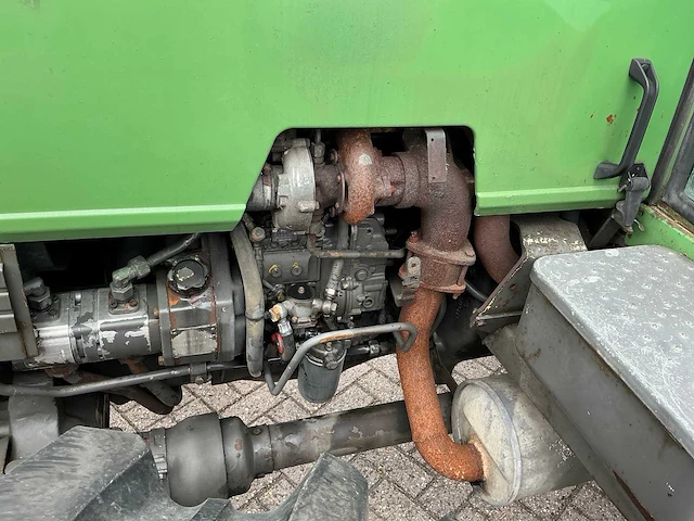 1994 fendt 304 lsa turbomatik vierwielaangedreven landbouwtractor - afbeelding 13 van  32
