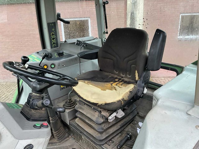 1994 fendt farmer 312 turbomatik vierwielaangedreven landbouwtractor - afbeelding 26 van  42