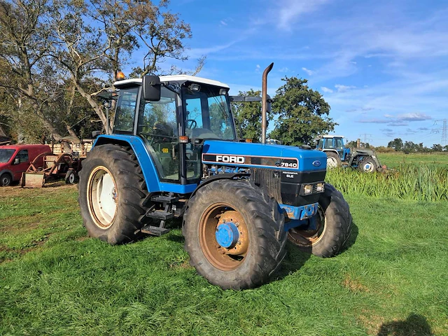 1994 ford 7840 vierwielaangedreven landbouwtractor - afbeelding 9 van  16