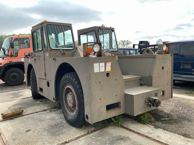 1994 grove mb-2 vliegtuigsleper - afbeelding 11 van  18