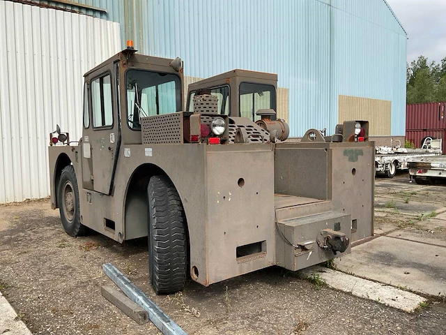1994 grove mb-2 vliegtuigsleper - afbeelding 13 van  18