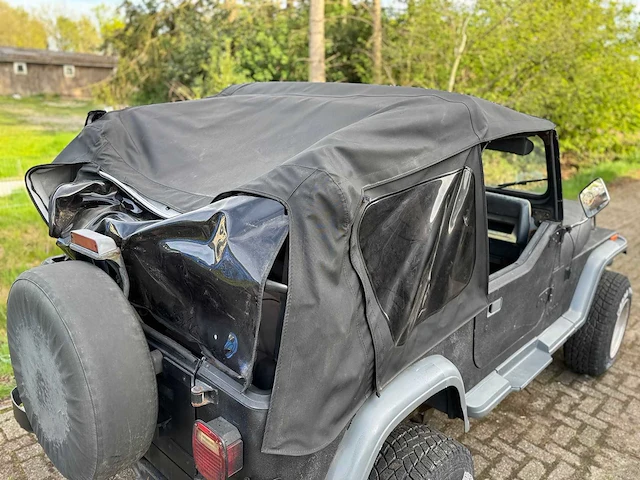 1994 jeep wrangler yj se personenauto - afbeelding 9 van  19
