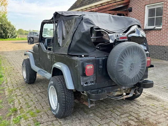 1994 jeep wrangler yj se personenauto - afbeelding 12 van  19