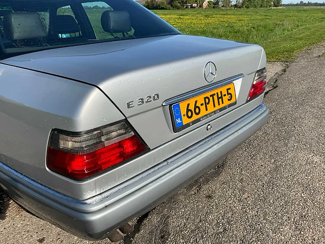 1994 mercedes-benz e-klasse e 320 oldtimer - afbeelding 3 van  43