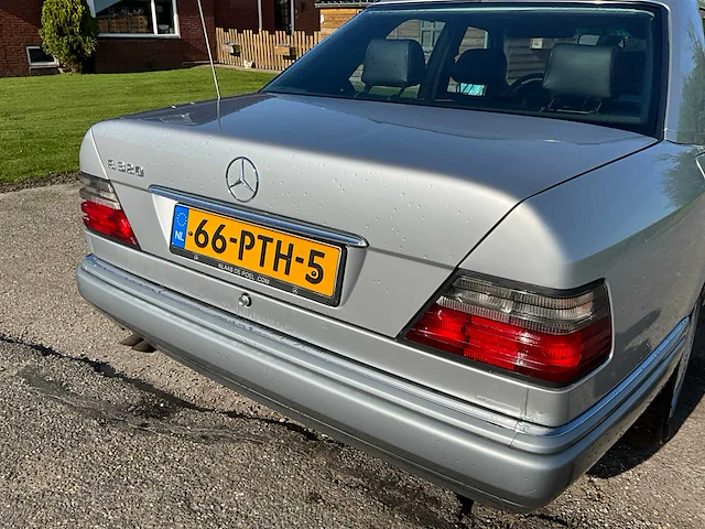 1994 mercedes-benz e-klasse e 320 oldtimer - afbeelding 4 van  43