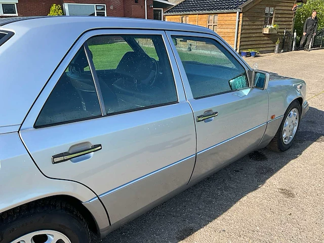 1994 mercedes-benz e-klasse e 320 oldtimer - afbeelding 5 van  43