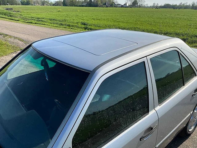 1994 mercedes-benz e-klasse e 320 oldtimer - afbeelding 14 van  43