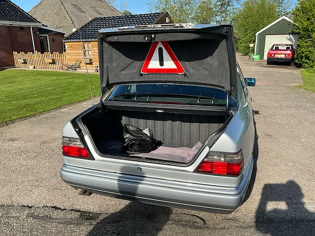 1994 mercedes-benz e-klasse e 320 oldtimer - afbeelding 32 van  43