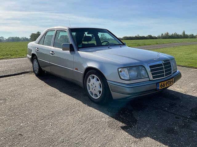 1994 mercedes-benz e-klasse e 320 oldtimer - afbeelding 34 van  43