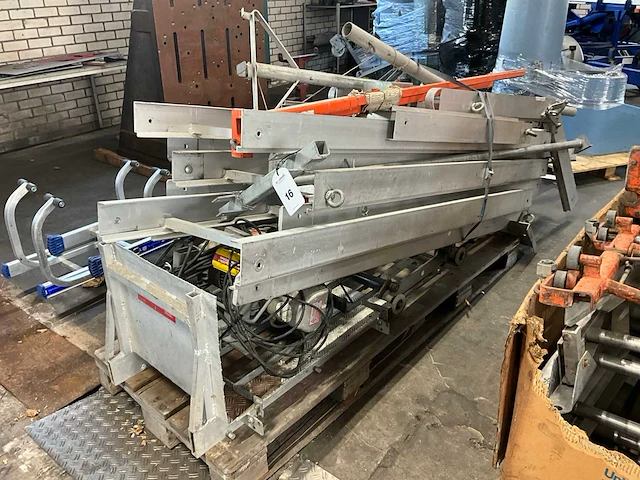 1994 poly-lift 200l ladderlift - afbeelding 1 van  9