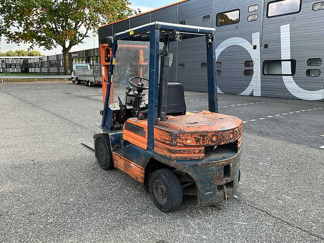 1994 toyota fd25 diesel vorkheftruck - afbeelding 16 van  22