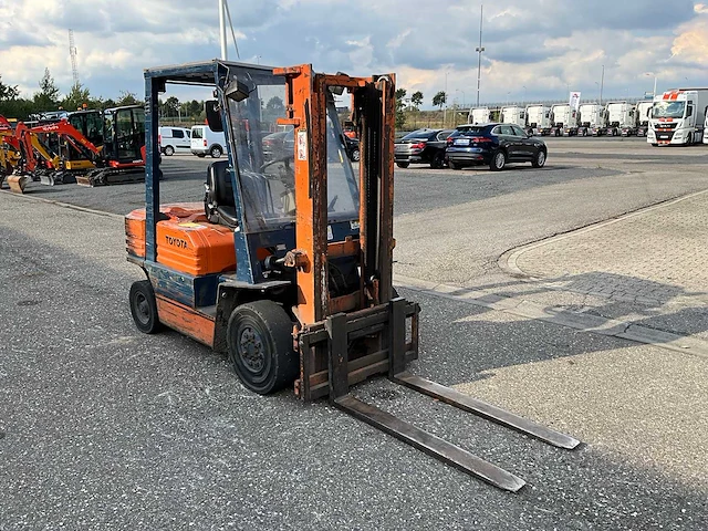 1994 toyota fd25 diesel vorkheftruck - afbeelding 20 van  22