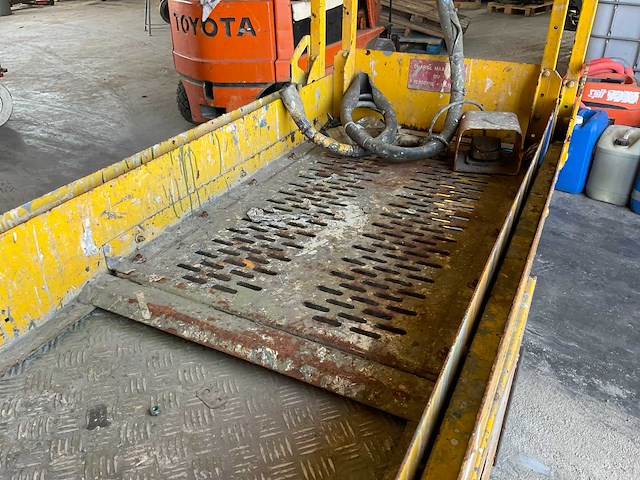 1994 upright 65000-001 hoogwerker - afbeelding 13 van  13