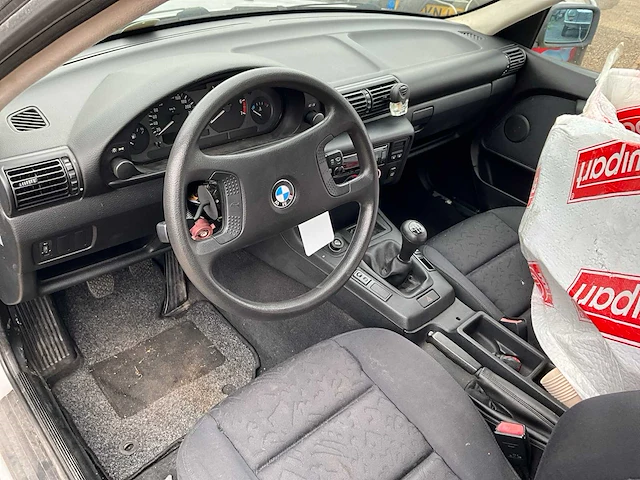 1995 bmw 3-serie compact 316i personenauto - afbeelding 7 van  19