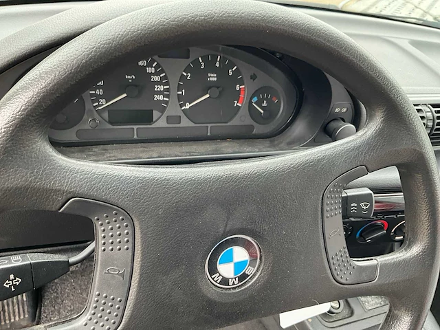 1995 bmw 3-serie compact 316i personenauto - afbeelding 8 van  19