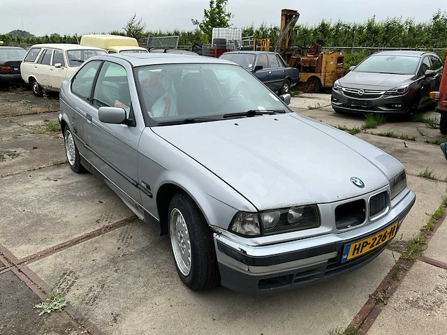 1995 bmw 3-serie compact 316i personenauto - afbeelding 17 van  19