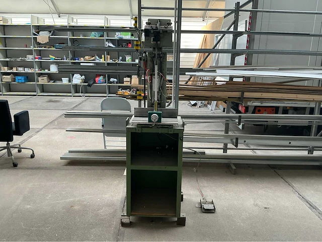 1995 calvet automatische schroefmachine - afbeelding 2 van  18