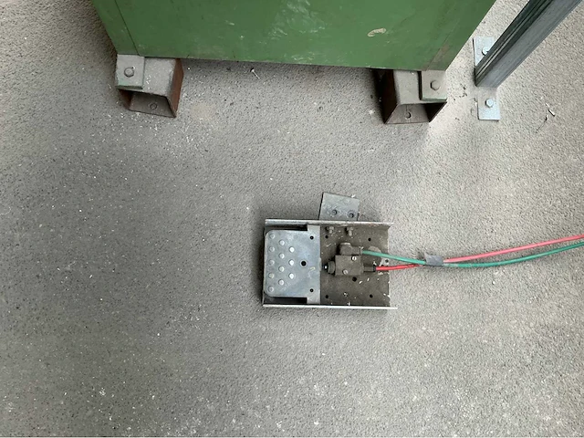 1995 calvet automatische schroefmachine - afbeelding 8 van  18
