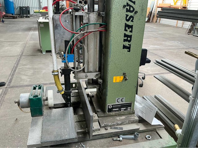 1995 calvet automatische schroefmachine - afbeelding 15 van  18