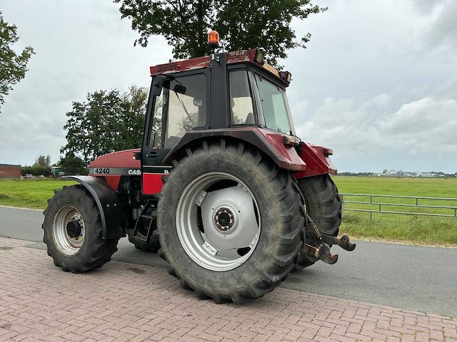 1995 case ih 4230 xl vierwielaangedreven landbouwtractor - afbeelding 7 van  38