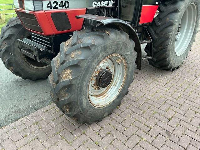 1995 case ih 4230 xl vierwielaangedreven landbouwtractor - afbeelding 9 van  38