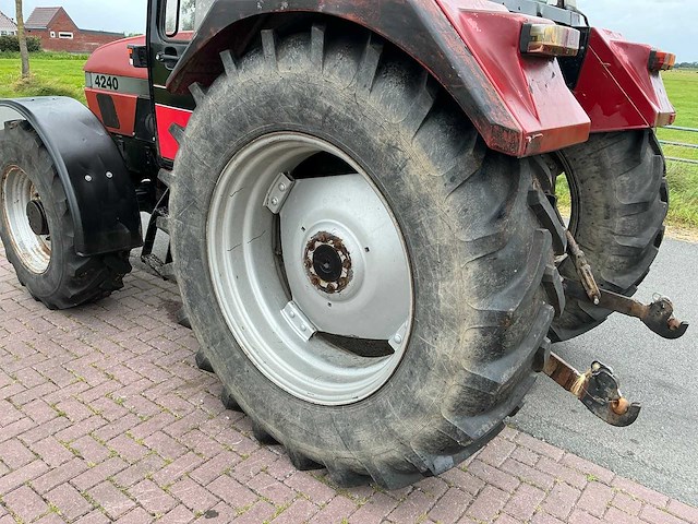 1995 case ih 4230 xl vierwielaangedreven landbouwtractor - afbeelding 16 van  38