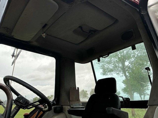1995 case ih 4230 xl vierwielaangedreven landbouwtractor - afbeelding 20 van  38