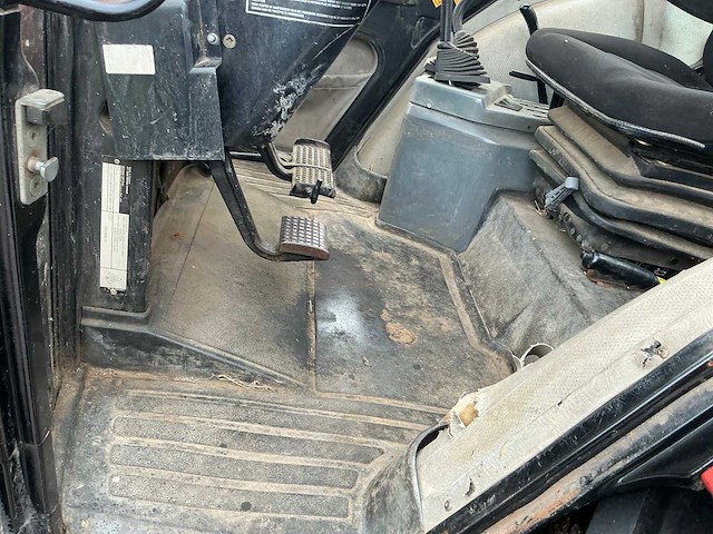 1995 case ih 4230 xl vierwielaangedreven landbouwtractor - afbeelding 22 van  38