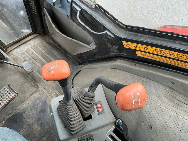 1995 case ih 4230 xl vierwielaangedreven landbouwtractor - afbeelding 26 van  38