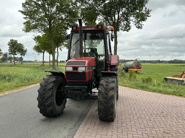 1995 case ih 4230 xl vierwielaangedreven landbouwtractor - afbeelding 23 van  38