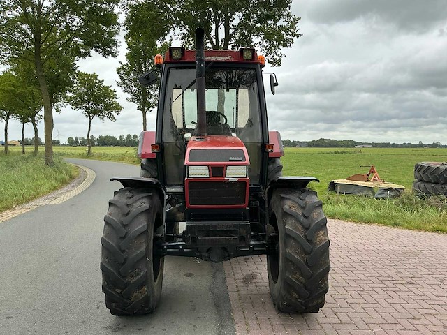 1995 case ih 4230 xl vierwielaangedreven landbouwtractor - afbeelding 33 van  38