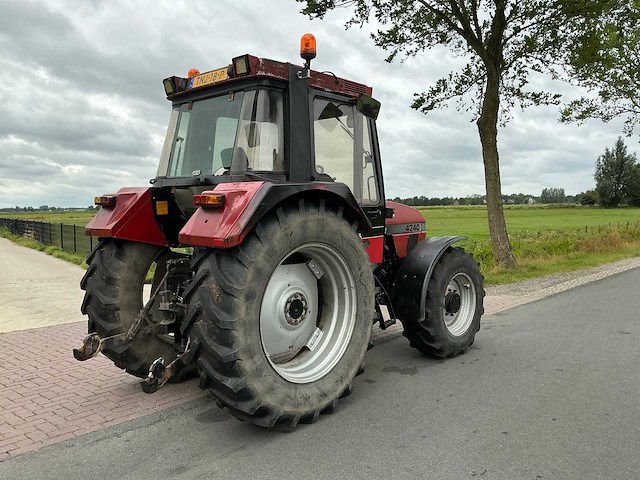 1995 case ih 4230 xl vierwielaangedreven landbouwtractor - afbeelding 37 van  38